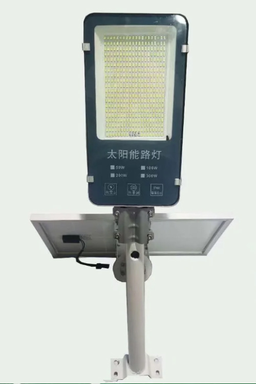 太陽能壁燈及挑臂燈